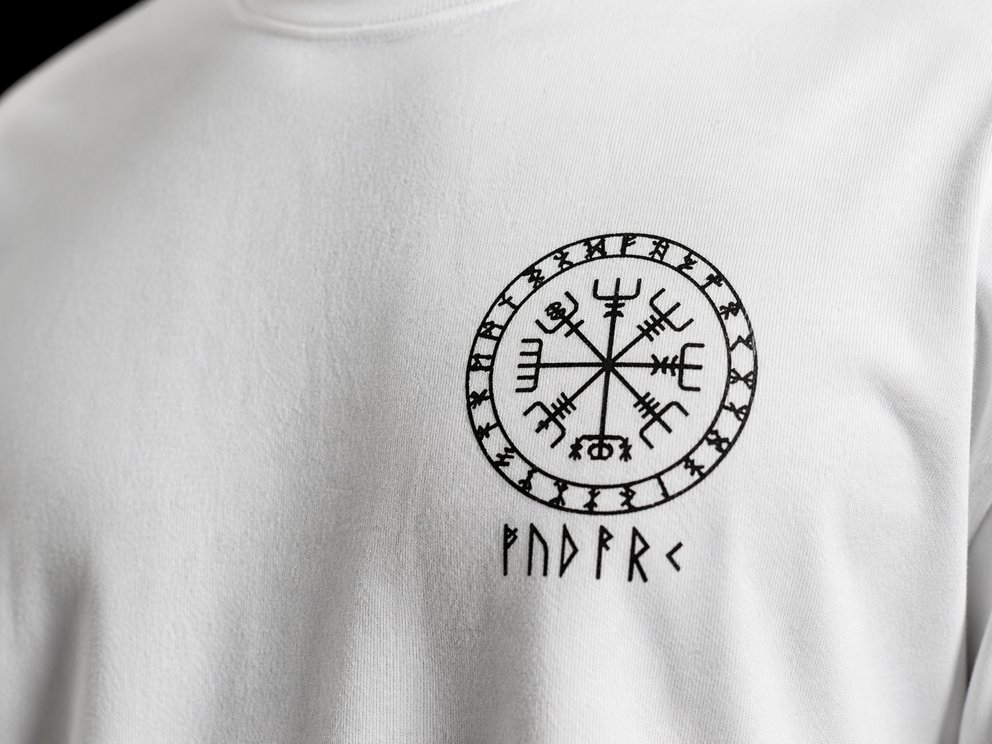 Camiseta Vegvísir Unisex Regular Fit – VORNELLO